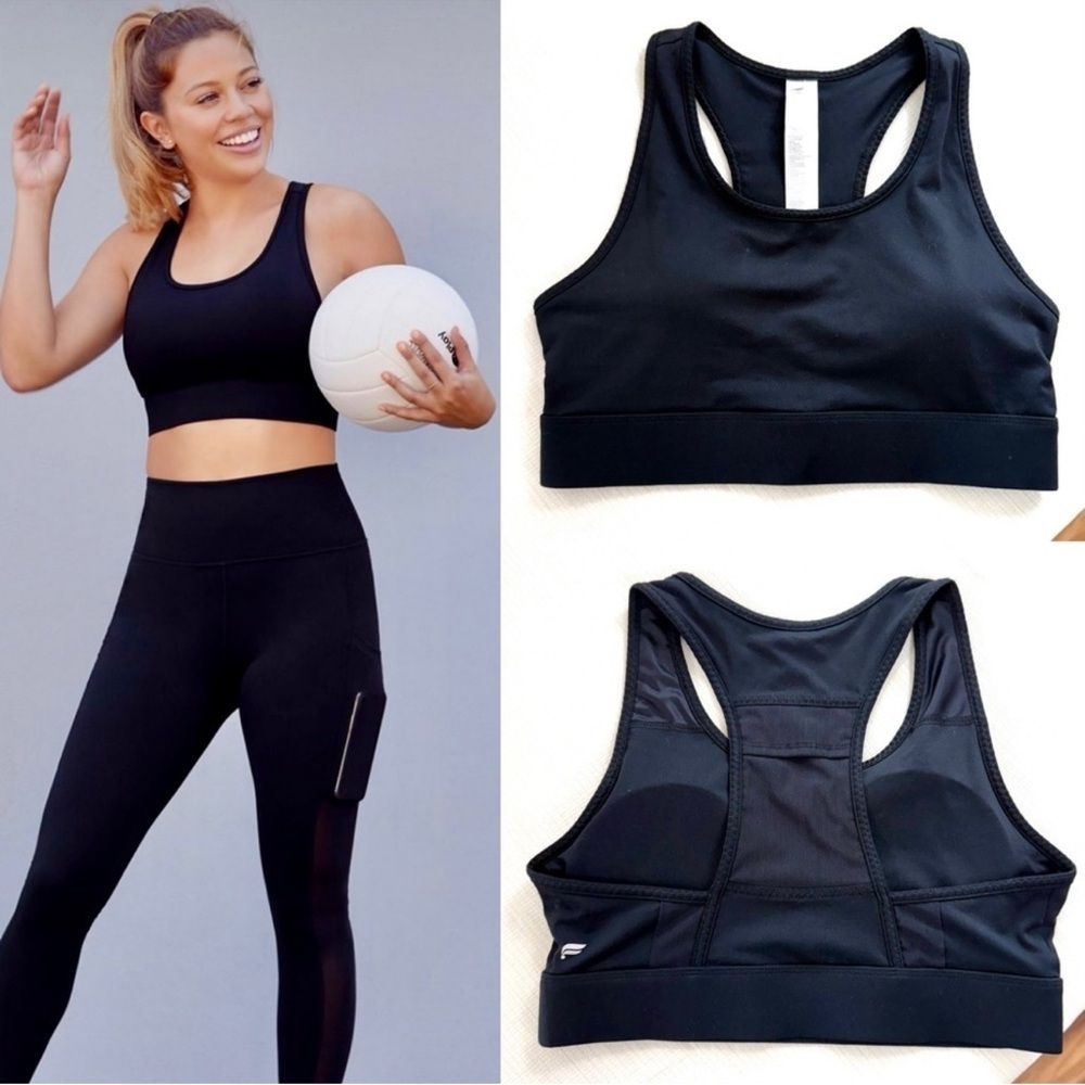 Fabletics On The Go Medium Impact Black Sports Bra